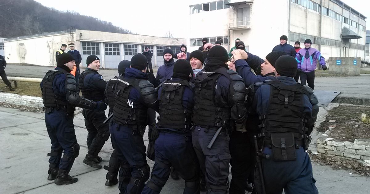 jandarmi și carabinieri