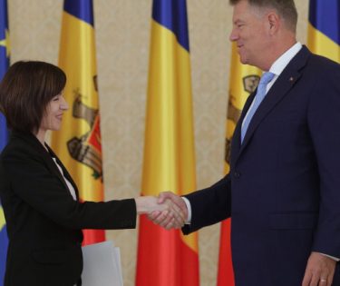 Iohannis și Sandu
