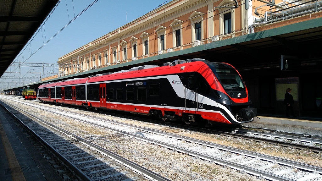 tren electric