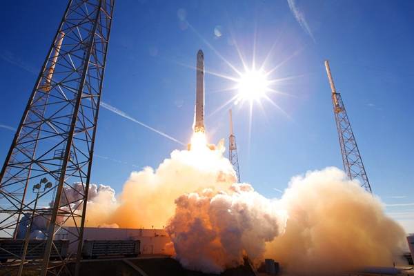 O rachetă care a fost dezvoltată de SpaceX pentru nava spațială Starship a explodat la lansare