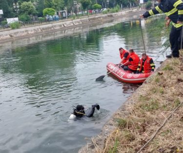 Doi frați care au căzut în râul Moldova au murit